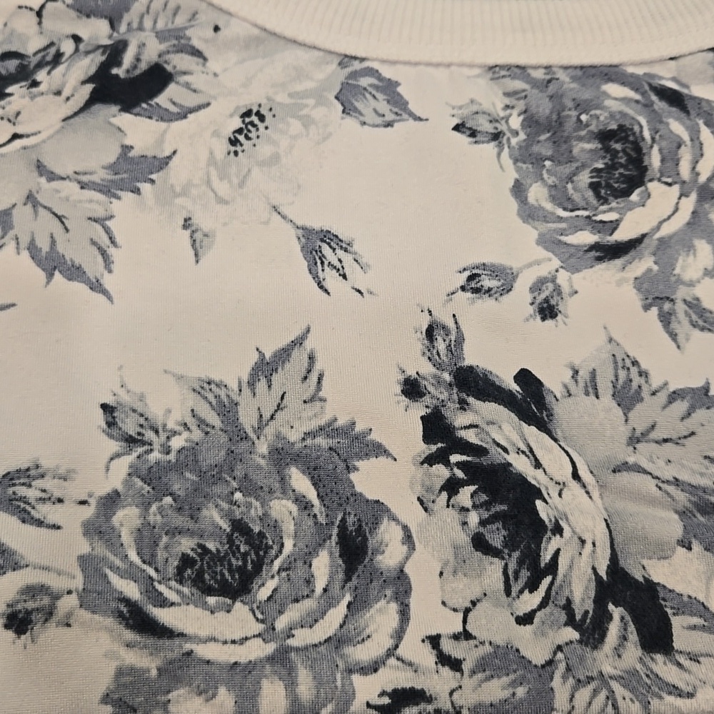 ALTAR'D STATE LONG SLEEVE KNOTTED FLORAL TOP. SIZE MEDIUM. - Picture 7 of 8